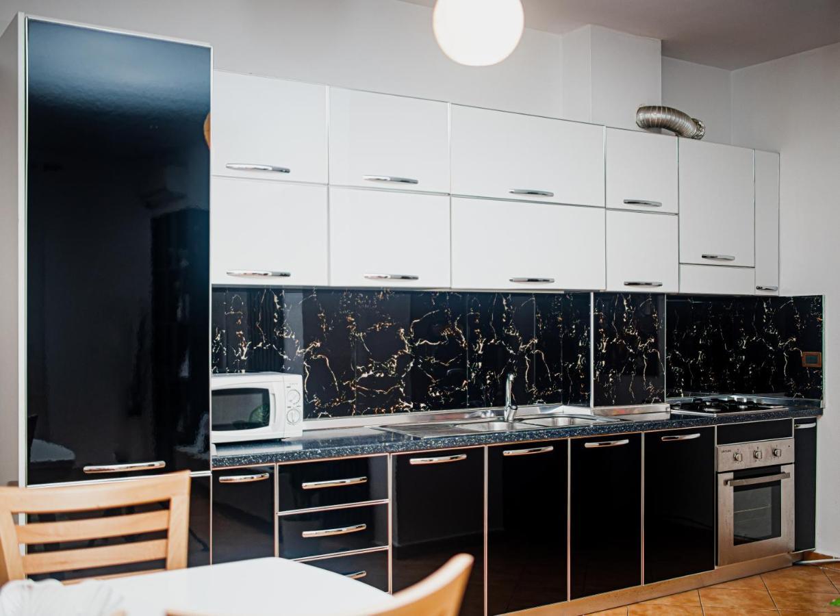 Ajla Apartment Durres Ngoại thất bức ảnh